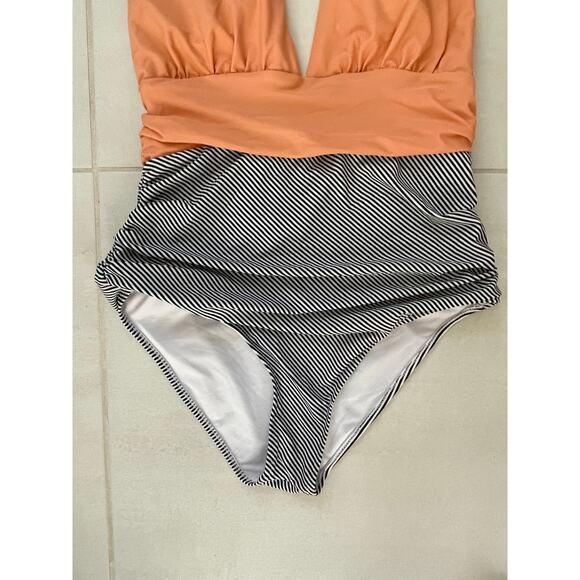 Cupshe Keeping You Accompanied Color Block Striped Halter One Piece Swimsuit - Picture 2 of 10